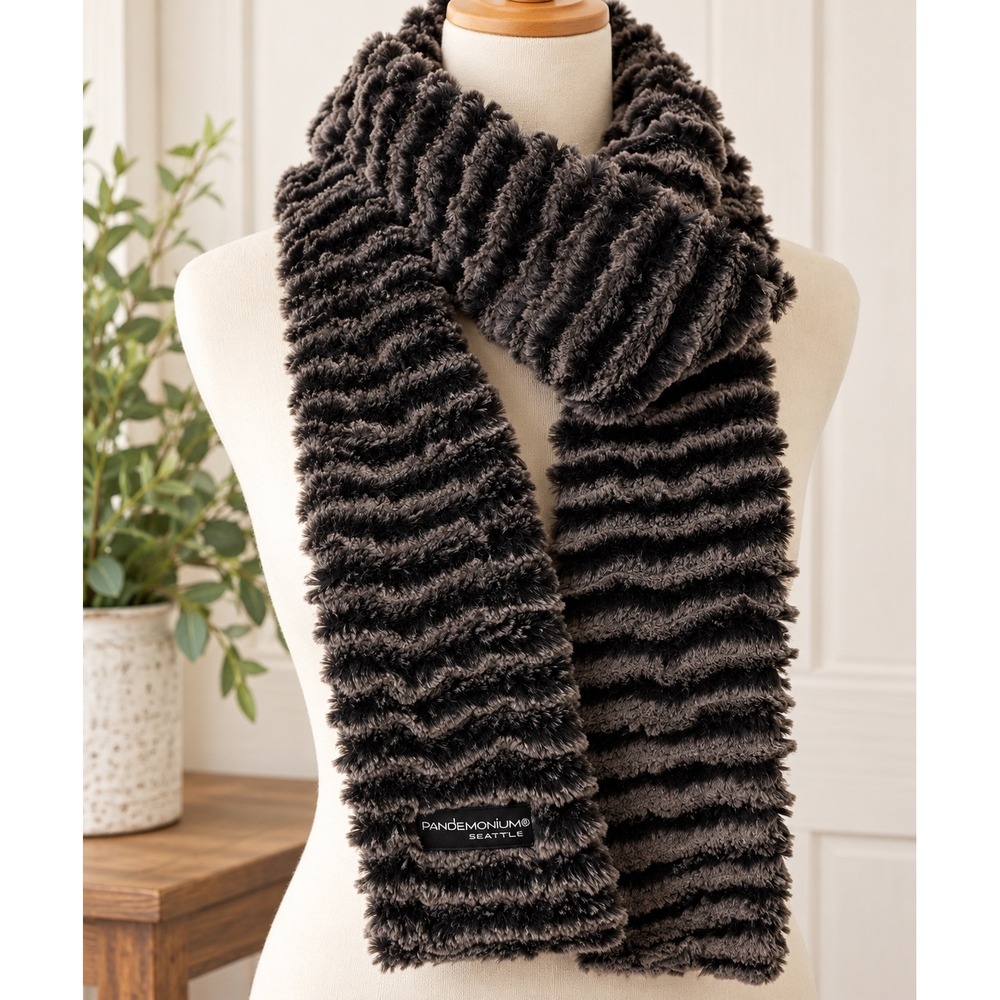 Pandemonium Seattle Women Faux Fur Scarf Ribbed Textured Gray Black Made in USA